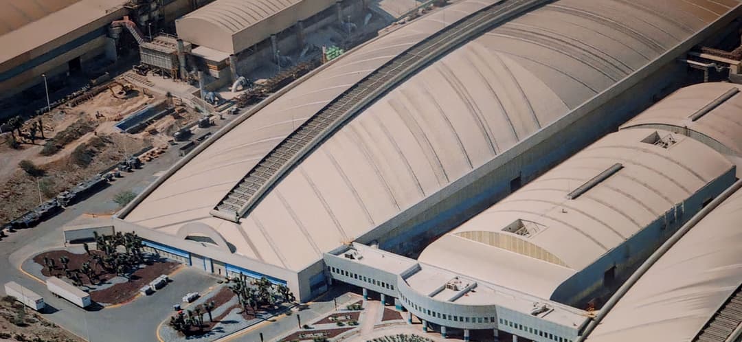 Una gran industria con necesidades en ventilación para lograr una mejor eficiencia y producción